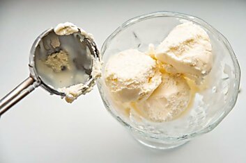 Этот рецепт медового мороженого заставит тебя забыть о магазинных десертах, настоящий вкус лета