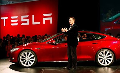 Tesla получила уже 325000 предзаказов на Model 3