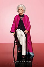 100-летняя британка стала моделью Vogue!