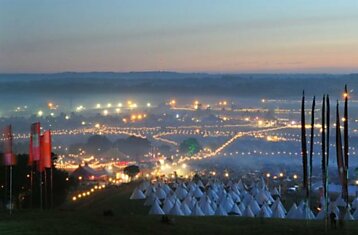 Glastonbury 2009 - продолжение (33 фотографии)