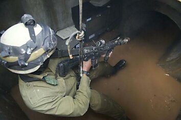 Яалом(ивр. алмаз) — спецназ инженерных войск Армии обороны Израиля.