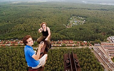 Бесстрашные люди! Совершенно не боятся высоты