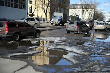 Пришла весна и так называемый "русский" асфальт в виде снега ушел.