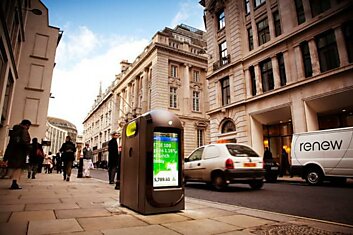 Информационные мусорные баки в Лондоне