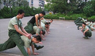 Суровая китайская армия