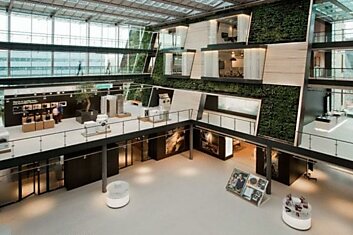 Зеленый атриум в офисе для Bosch Siemens Hausgerate