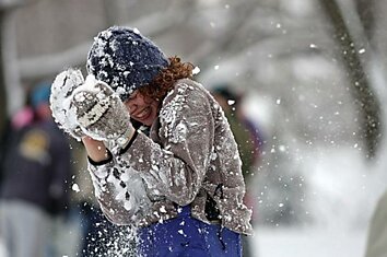 Поиграем в снежки