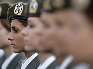 Девушки военные (30 фото)