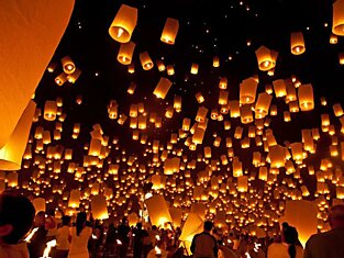 Летающие фонарики, Таиланд.
