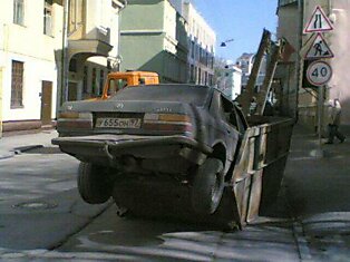 В Москве новый тип эвакуаторов (3 фото)