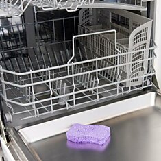 Чем заменить дорогой порошок для посудомоечной машины? Очистка от запахов посудомоечной машины