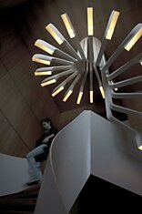Spiral Staircase Lighting – лестница-светильник от бейрутских архитекторов