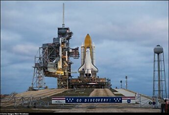 Подготовка Союза ТМА-18 и STS-131 Discovery (11 фотографий)