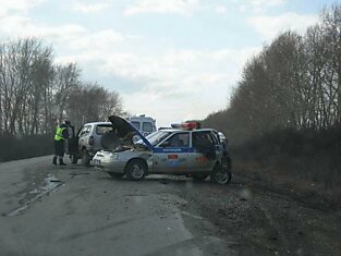 Наша служба и опасна и трудна... (4 фото)