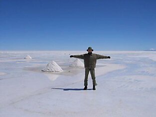 Salar de Uyuni - самое большое солевое озеро в мире. В Боливии