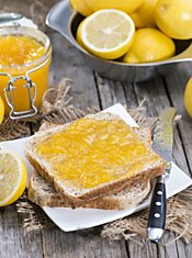Лучшее натуральное средство для укрепления иммунитета — имбирное варенье с лимоном.