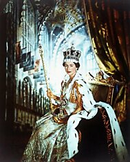 Королева Англии Елизавета II 60 лет на троне (19 фото)