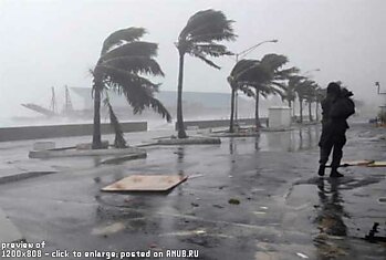 Над восточным побережьем США пронесся мощный ураган Ирэн.
