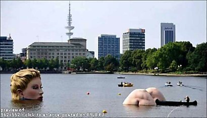 На реке Альстер в Гамбурге появилась необычная скульптура