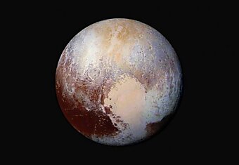 Команда проекта New Horizons выложила фото Плутона в искусственно усиленных цветах