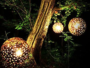 Креативные уличные светильники из природных материалов