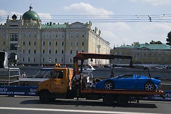 Формула 1 в Москве (14 фотографий)