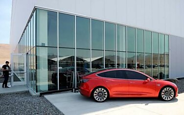 Tesla: производство Model 3 стартует в июле