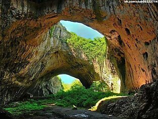 Пещера Деветашката, Болгария
