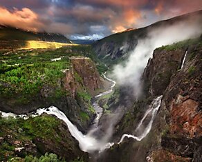 Красивейший водопад Норвегии Ворингфоссен.