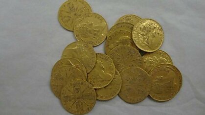 Клад из 81 золотой монеты