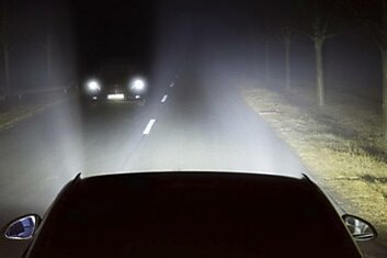 GM разрабатывает систему освещения, которая управляется взглядом водителя