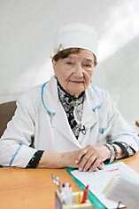 Неувядающая Роза: 94-летний гинеколог из Перми уже 72 года помогает рождаться детям.