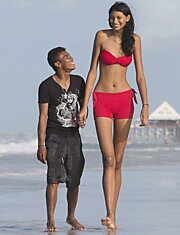 Самая высокая в мире девушка