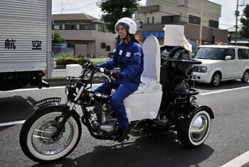 Японский Toilet Bike Neo – зелёный туалет – мотоцикл