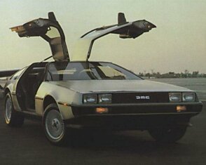 Знаменитый DeLorean DMC-12