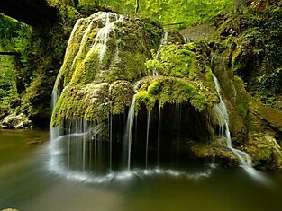 Водопад Бигар: природное чудо в форме гриба (Румыния)