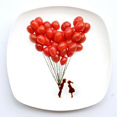 Картины из еды, созданные художницей Red