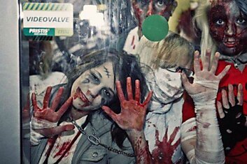 Интересные фотографии с Зомби-парада в Таллине